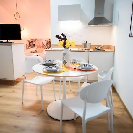 Villa Dollon, 6 Pieces, 12 Personnes - Fr-1-410-348 *